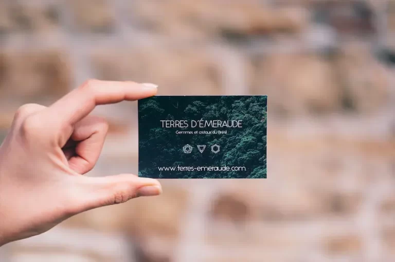 A Complete Guide to Creating and Distributing Effective Business Card